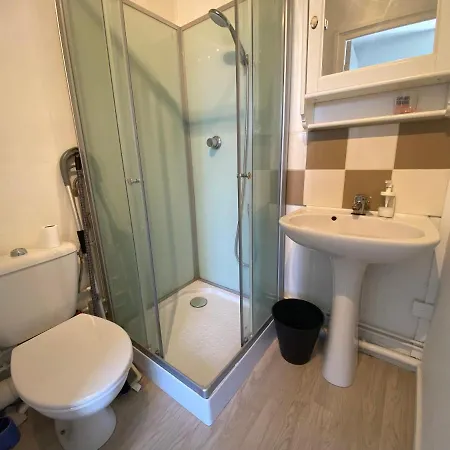 Petit Confortable Pour Deux Personnes - 037 Appartement *